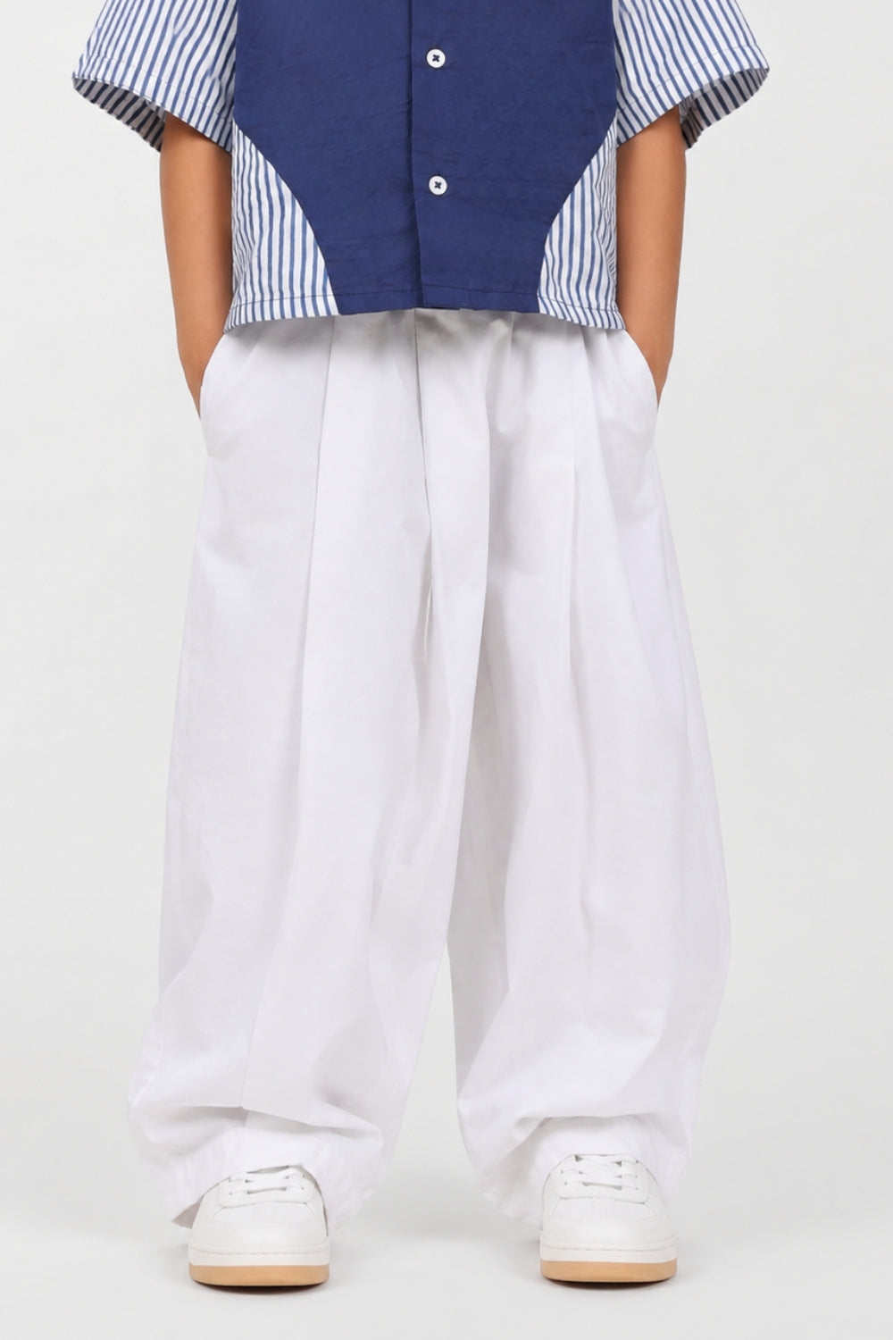 Theo -White Relaxed Pants